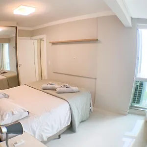 https://conforto-para-familia-frente-mar.santa-catarina-brasil.com